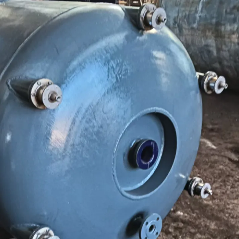 18.Эмалированный реактор с электронагревом.1