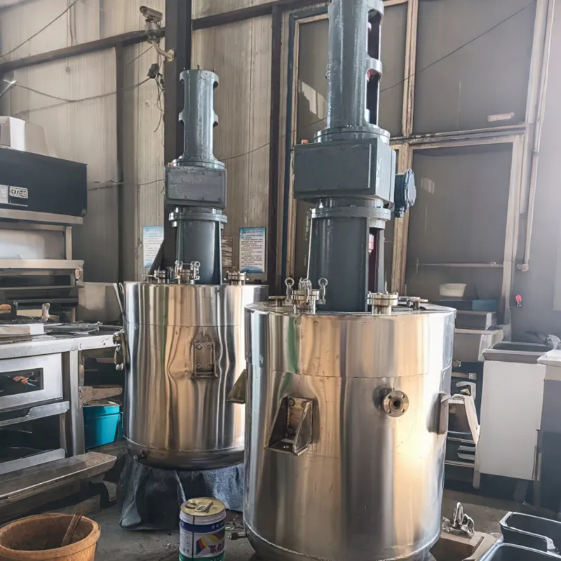 29.Реакторный сосуд с оболочкой из нержавеющей стали.1